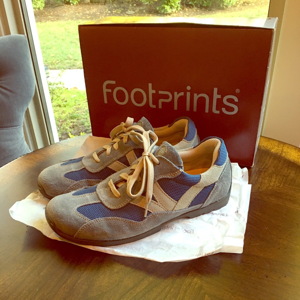 Suede Footprints Walking Shoes